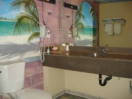 Imagen de la habitación del Motel Rivera Inn and Suites Pico Rivera. Foto 9