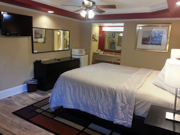 Imagen de los interiores del Motel Riverbend and Cabins. Foto 15