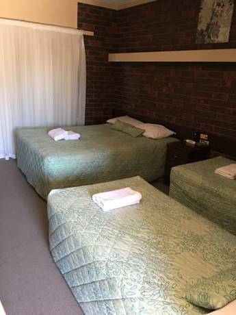 Imagen de la habitación del Motel Riviana. Foto 4