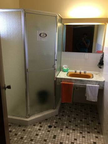 Imagen de la habitación del Motel Riviana. Foto 6