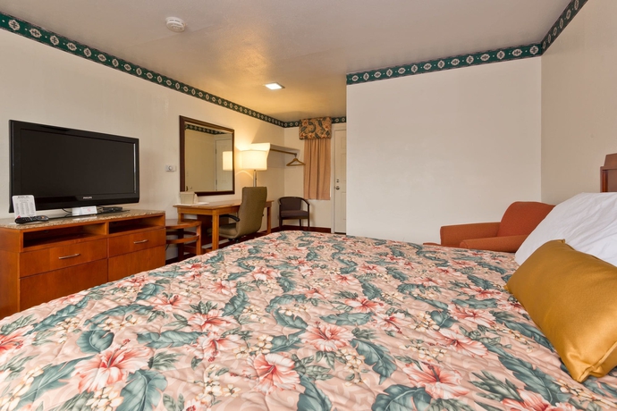 Imagen de la habitación del Motel Riviera Inn. Foto 11