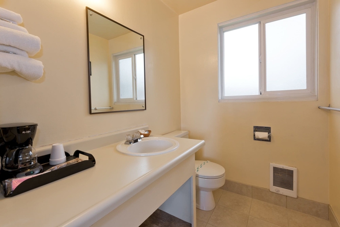 Imagen de la habitación del Motel Riviera Inn. Foto 13