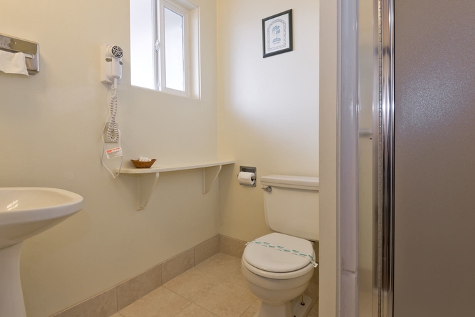 Imagen de la habitación del Motel Riviera Inn. Foto 14