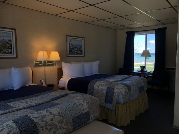 Imagen de la habitación del Motel Riviera, Mackinaw City. Foto 3
