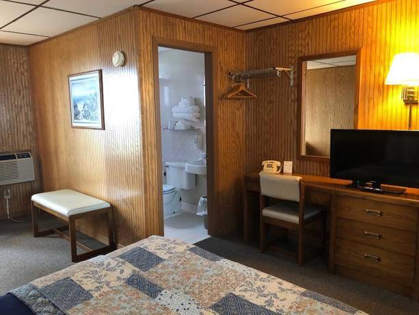 Imagen de la habitación del Motel Riviera, Mackinaw City. Foto 10