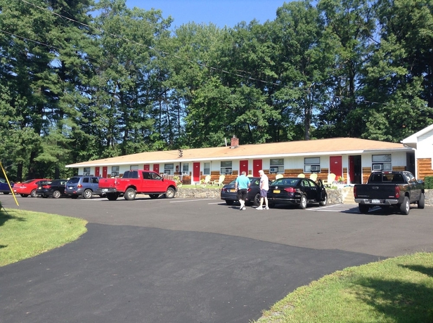 Imagen general del Motel Robin Hood, Saratoga Springs. Foto 2