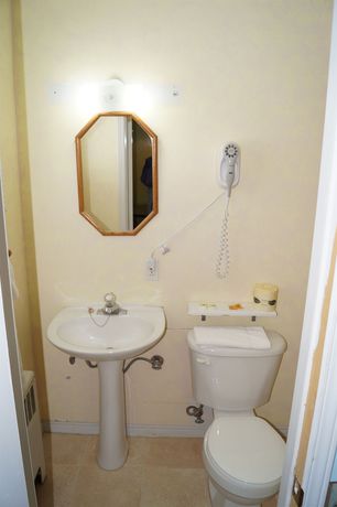 Imagen de la habitación del Motel Robyn's. Foto 9