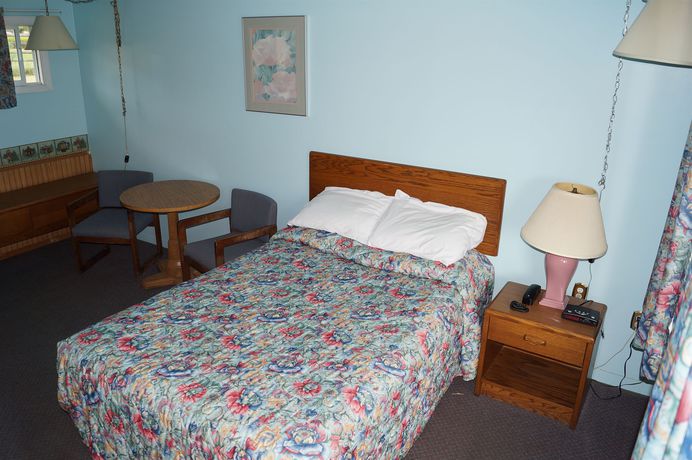 Imagen de la habitación del Motel Robyn's. Foto 12