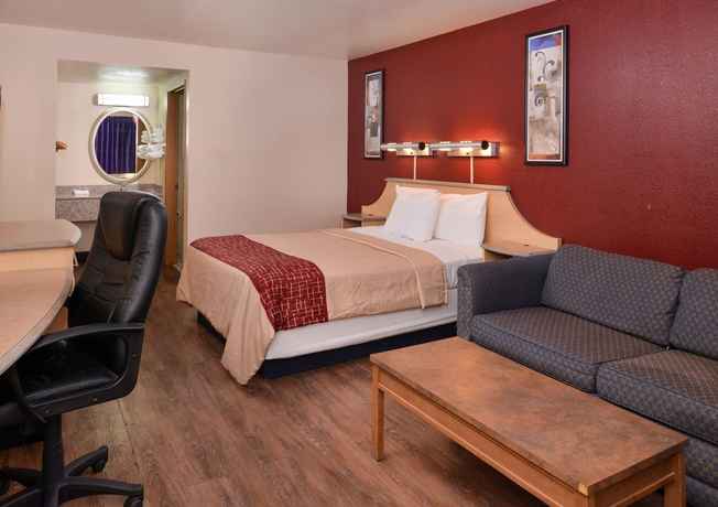 Imagen de la habitación del Motel Rodeway Inn and Suites Thousand Palms - Rancho Mirage. Foto 5