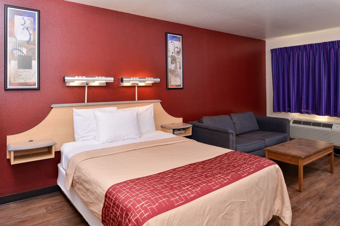 Imagen de la habitación del Motel Rodeway Inn and Suites Thousand Palms - Rancho Mirage. Foto 10
