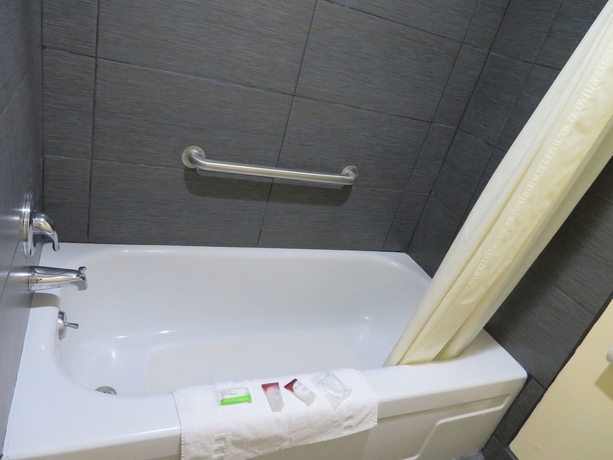 Imagen de la habitación del Motel Royal Crest. Foto 9