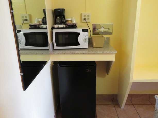 Imagen de la habitación del Motel Royal Crest. Foto 13