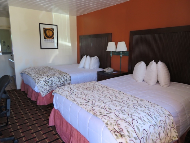 Imagen de la habitación del Motel Royal Crest. Foto 14