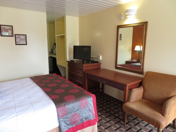 Imagen de la habitación del Motel Royal Crest. Foto 17