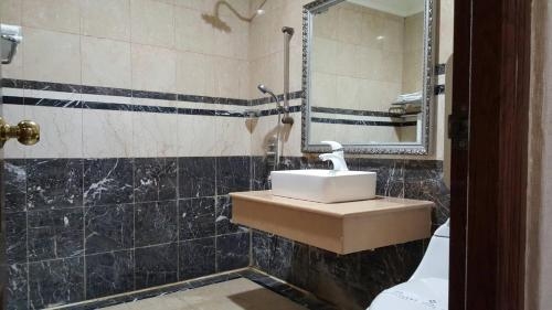 Imagen de la habitación del Motel Royal Garden Business. Foto 7