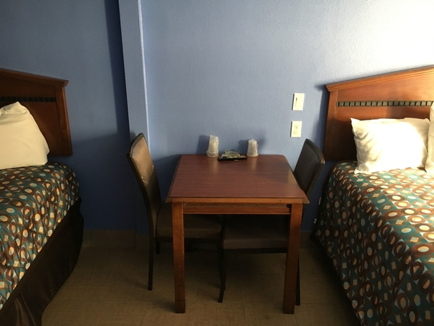 Imagen de la habitación del Motel Ruby, Long Beach. Foto 4