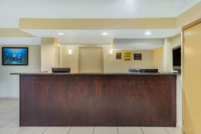 Imagen de los interiores del Motel SUPER 8 CLEARWATER. Foto 19