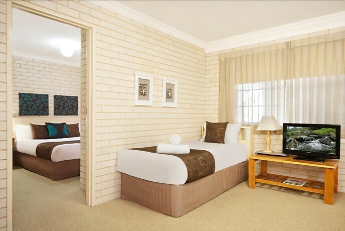 Imagen de la habitación del Motel Santa Fe and Holiday Units. Foto 19