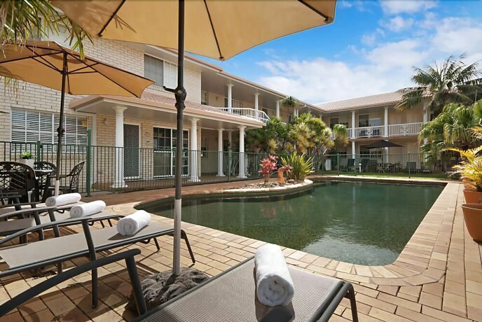 Imagen de la piscina del Motel Santa Fe and Holiday Units. Foto 36