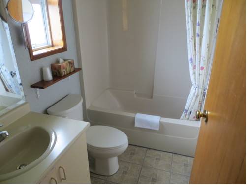 Imagen de la habitación del Motel Schooner, Tofino. Foto 6
