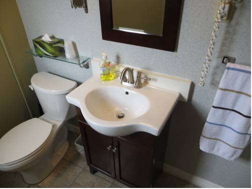 Imagen de la habitación del Motel Schooner, Tofino. Foto 16