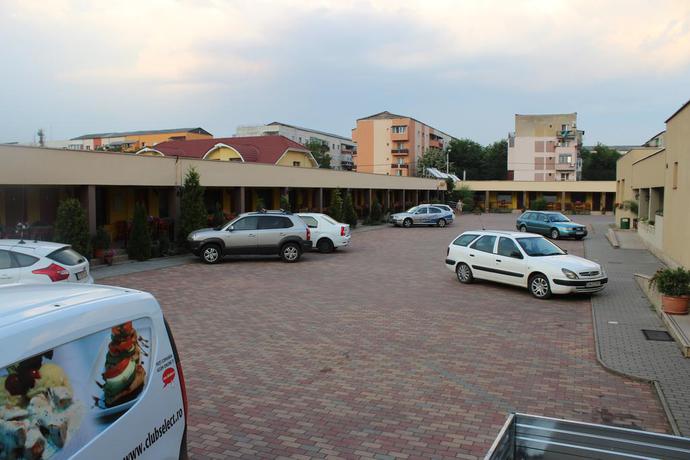 Imagen de los exteriores del Motel Select, Satu mare. Foto 6