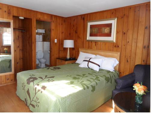 Imagen de la habitación del Motel Seven Dwarfs and Cabins. Foto 9