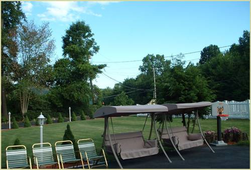 Imagen de la habitación del Motel Seven Dwarfs and Cabins. Foto 13