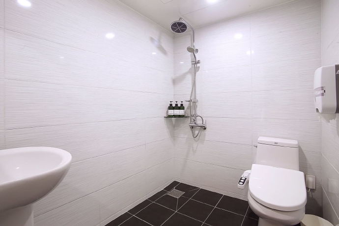 Imagen de la habitación del Motel Seven Songjeong. Foto 2
