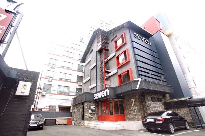 Imagen de los exteriores del Motel Seven Songjeong. Foto 19