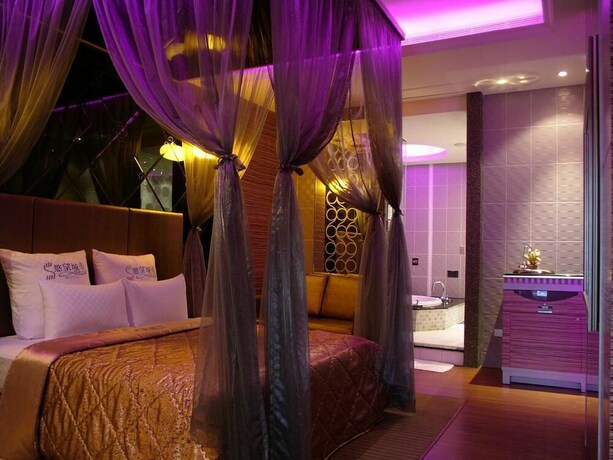 Imagen de la habitación del Motel Sexy City. Foto 4