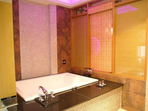 Imagen de la habitación del Motel Sexy City. Foto 17