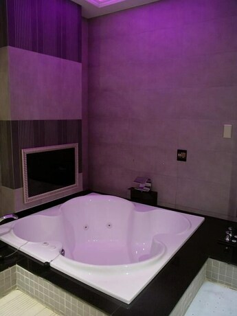 Imagen de la habitación del Motel Sexy City. Foto 20