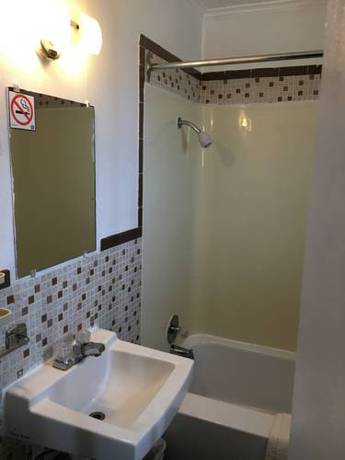 Imagen de la habitación del Motel Shamrock, Midland. Foto 8