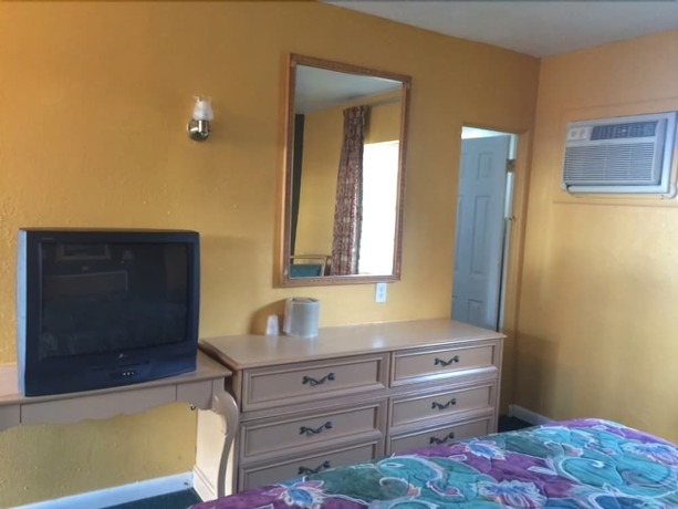 Imagen de la habitación del Motel Shangri La Motel Ocala near Hwy 301. Foto 19