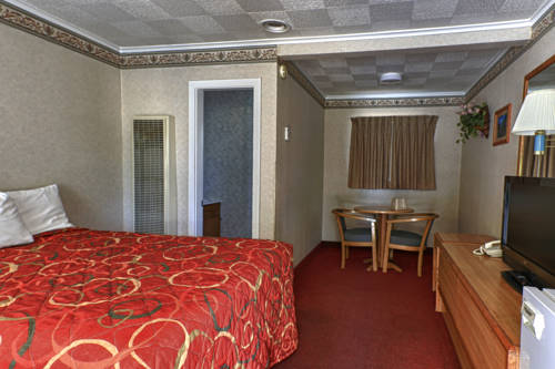 Imagen de la habitación del Motel Shasta Pines and Suites. Foto 12