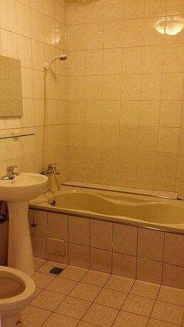 Imagen de la habitación del Motel Shinyes. Foto 25