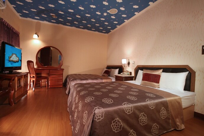 Imagen de la habitación del Motel Shinyes. Foto 34