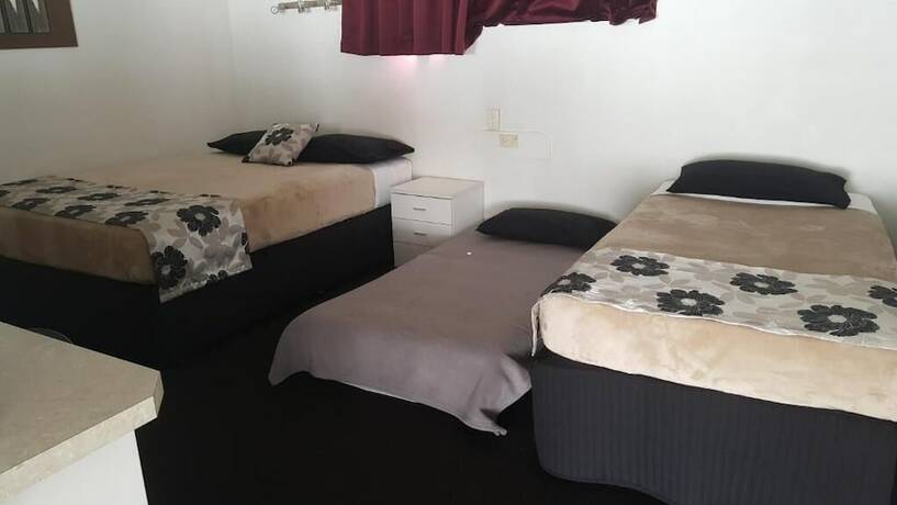 Imagen de la habitación del Motel Siesta Villa, Gladstone. Foto 16