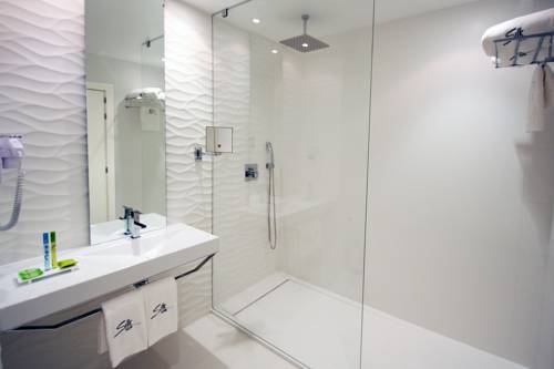 Imagen de la habitación del Motel Silk. Foto 5