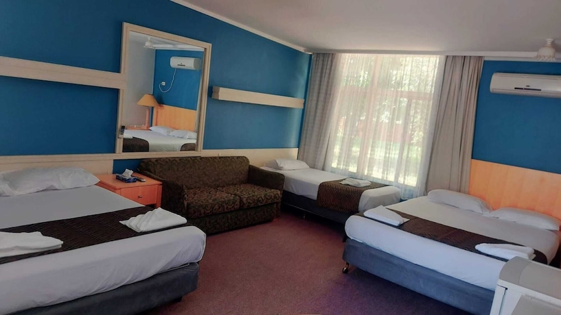 Imagen de la habitación del Motel Silver Oaks, Gilgandra. Foto 5