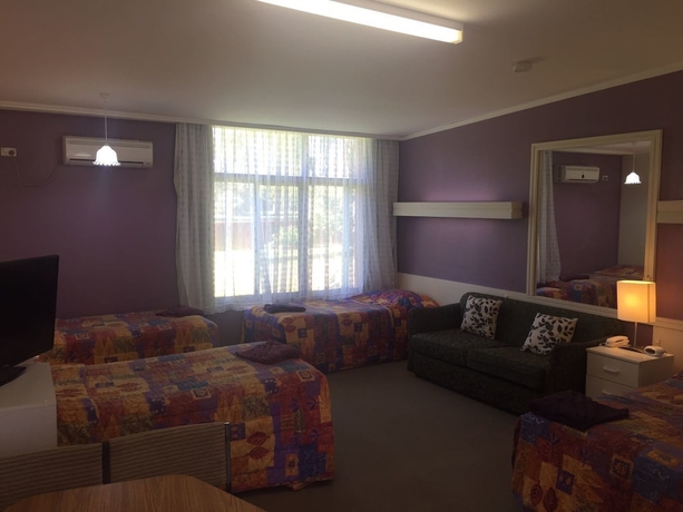 Imagen de la habitación del Motel Silver Oaks, Gilgandra. Foto 13