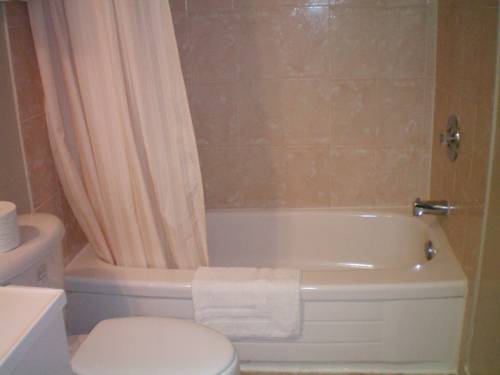 Imagen de la habitación del Motel Silverstar. Foto 12