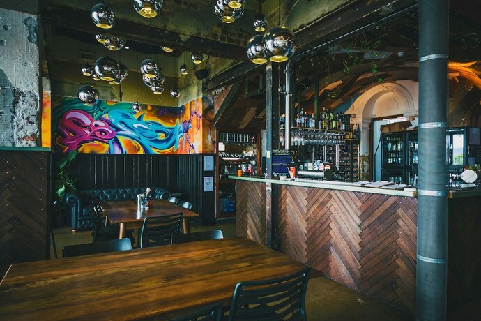 Imagen del bar/restaurante del Motel Six Degrees. Foto 11