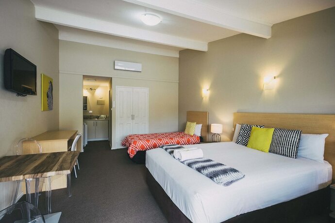 Imagen de la habitación del Motel Six Degrees. Foto 18