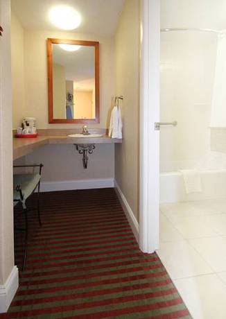 Imagen de la habitación del Motel Skaket Beach. Foto 3