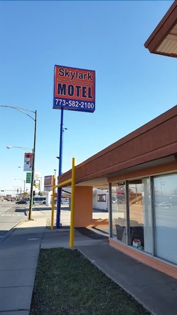Imagen de los exteriores del Motel Skylark, Midway Aeropuerto. Foto 16