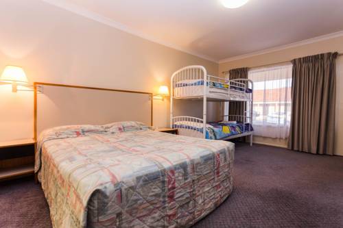 Imagen de la habitación del Motel Sleepwell. Foto 1