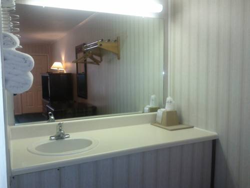 Imagen de la habitación del Motel Smith, Calhoun. Foto 15