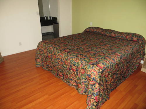 Imagen de la habitación del Motel Studio 6 Oakland CA San Francisco Berkeley Area. Foto 3